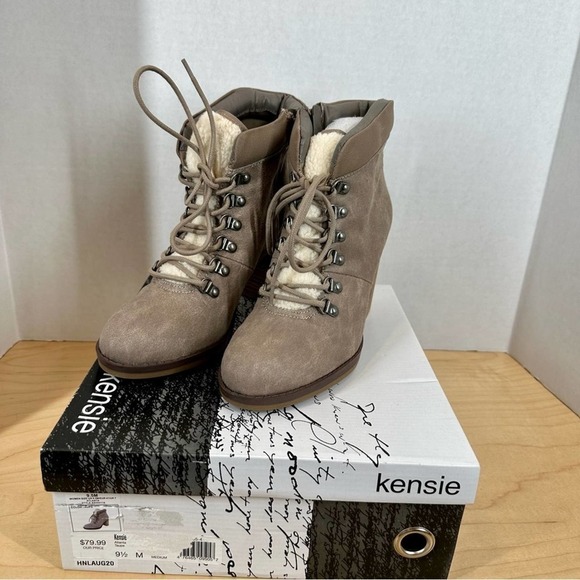 Kensie Women's Taupe Block Heel Lace Up Bootie w/ Plush Lining Size 9.5 NWT - Picture 2 of 6